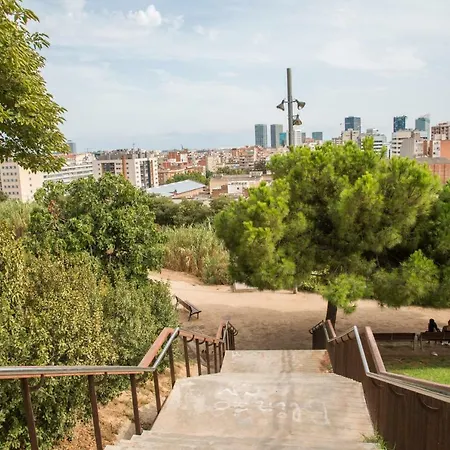 Camp Nou, Europa Fira - Modern Two-bedroom With Heating Apartment