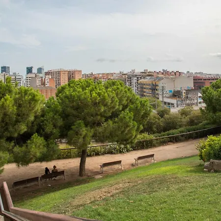 Camp Nou, Europa Fira - Modern Two-bedroom With Heating L'Hospitalet de Llobregat