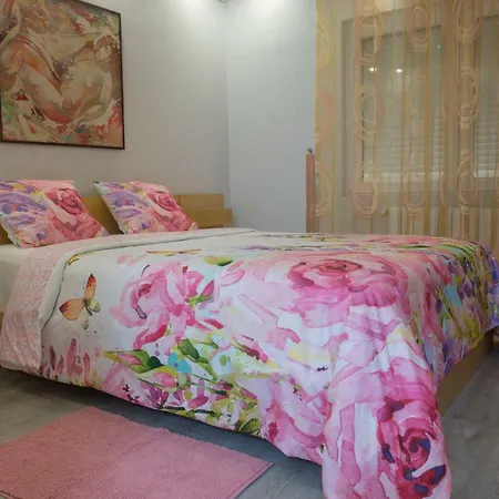 Apartment Camp Nou, Europa Fira - Modern Two-bedroom With Heating L'Hospitalet de Llobregat